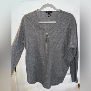 Gray V-Neck Sweater with Ring Pull